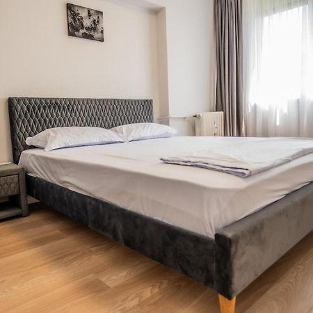 Irene Central - Cozy House- 2 Rooms Bukares Bagian luar foto