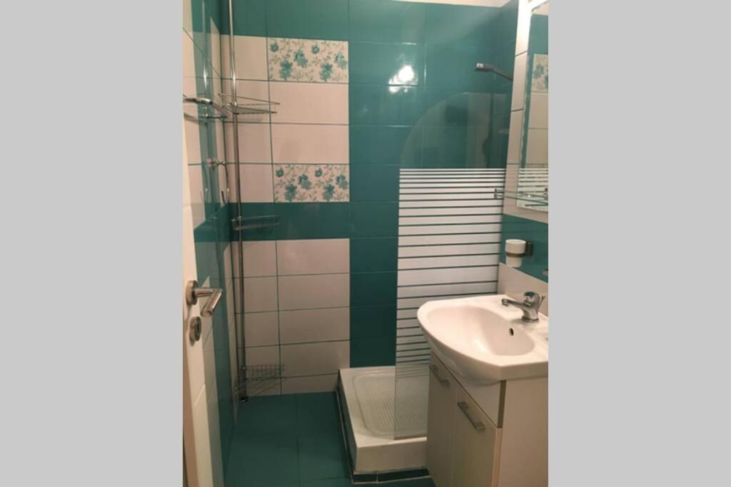 Irene Central - Cozy House- 2 Rooms Bukares Bagian luar foto